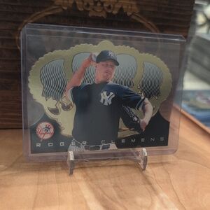 1999 Pacific Crown Royale Roger Clemens Diecut Card Yankees